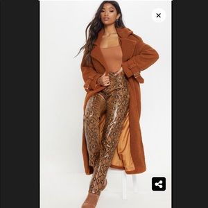 NWT Prettylittlething teddy coat sz 6